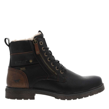 Bottines noires avec une...