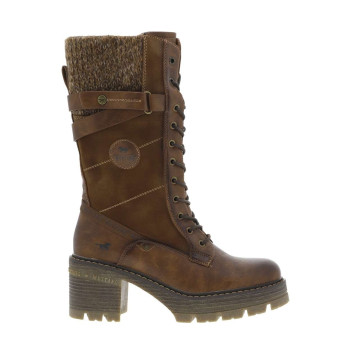 Bottes brunes à talon...