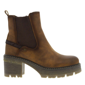Boots cognac à talon...